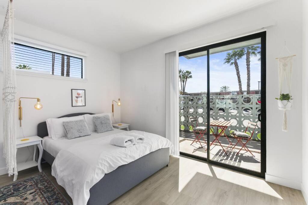 סקוטסדייל Large Studio Rooftop & Poolside - Walk To Old Town מראה חיצוני תמונה