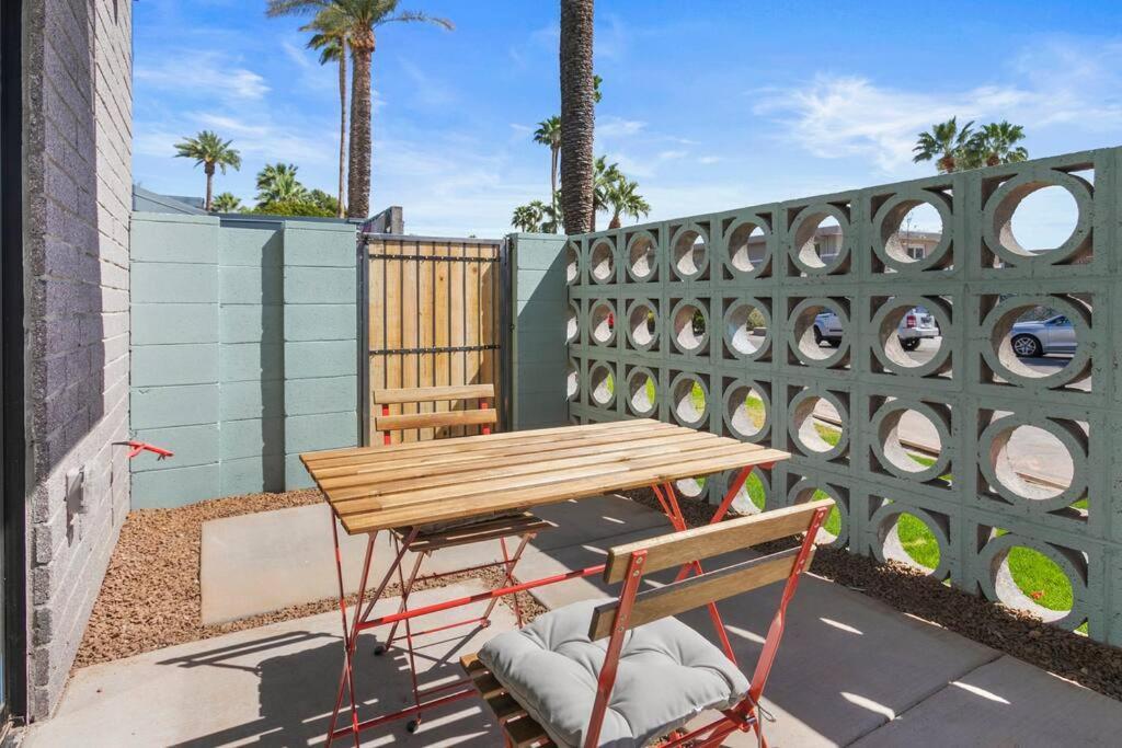 סקוטסדייל Large Studio Rooftop & Poolside - Walk To Old Town מראה חיצוני תמונה